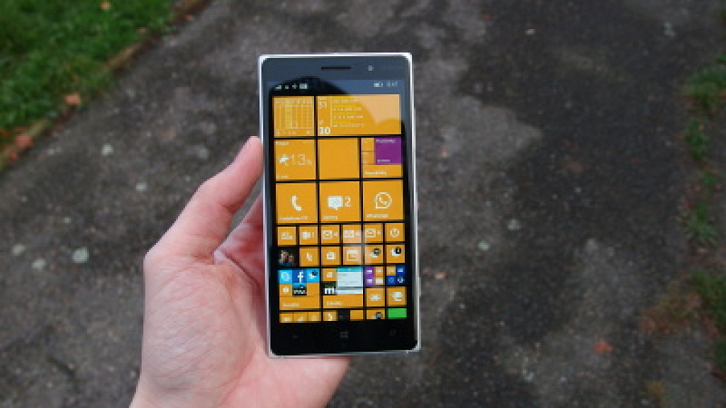 Nokia Lumia 830
