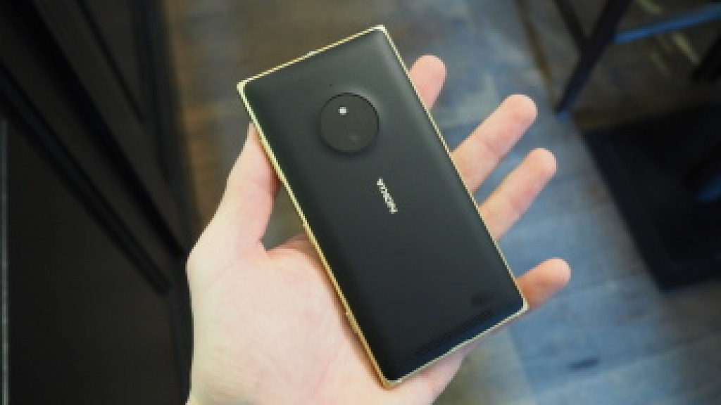 Nokia Lumia 830 a 930
