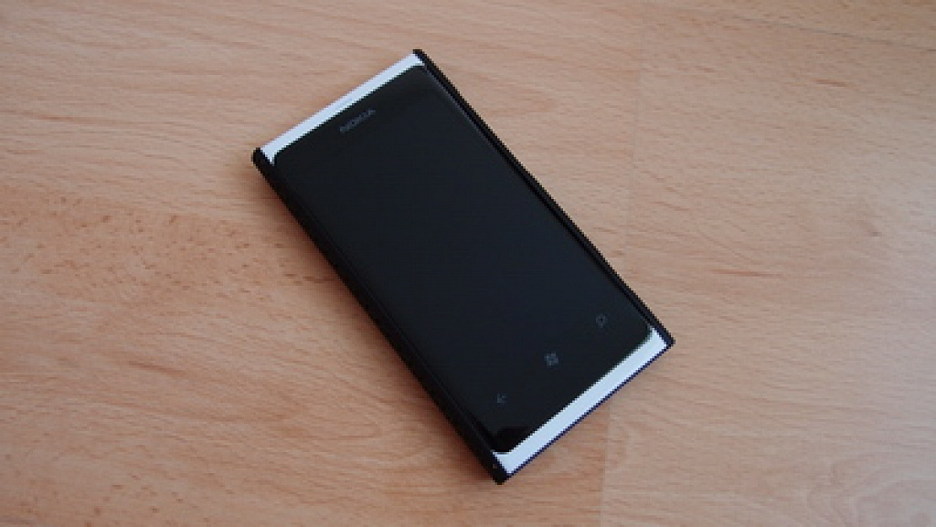 Nokia Lumia 800 originální kryt