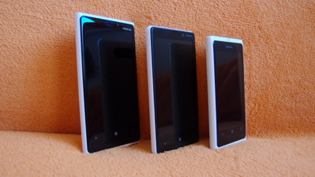 Nokia Lumia 800 vs. 820 vs. 920