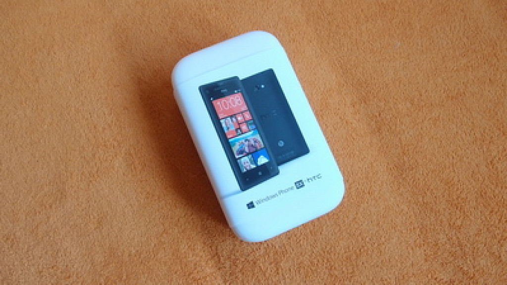 HTC 8X