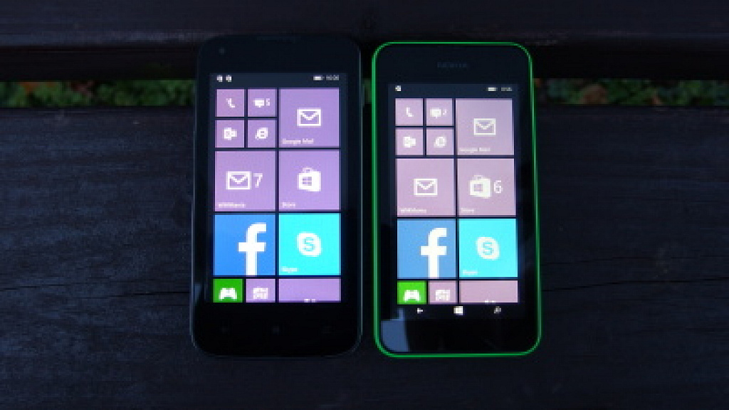 Prestigio MultiPhone 8400 Duo vs. Nokia Lumia 530 Dual