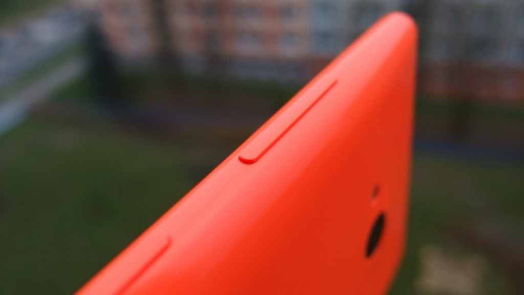 Nokia Lumia 735