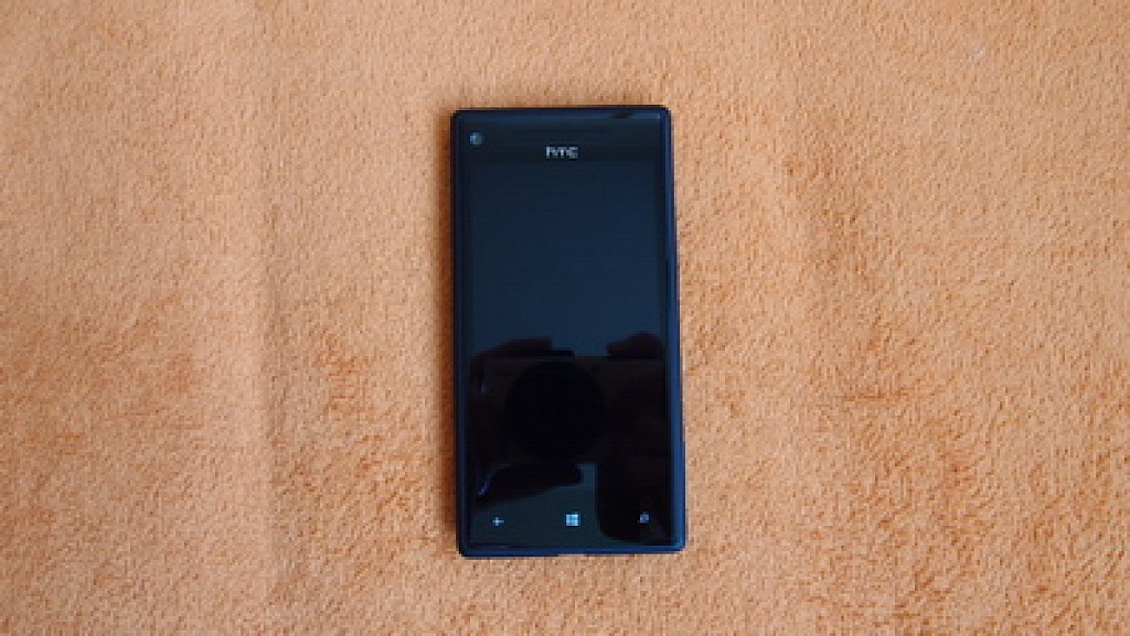 HTC 8X