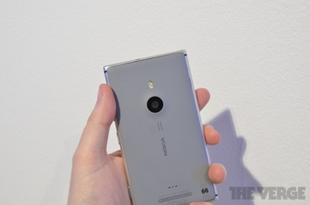 Nokia Lumia 925
