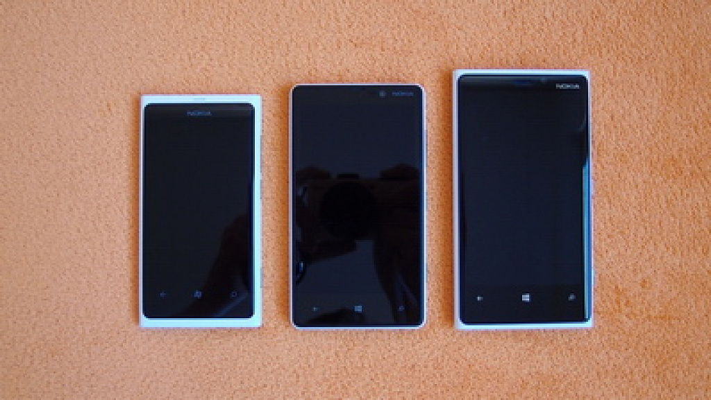 Nokia Lumia 800 vs. 820 vs. 920