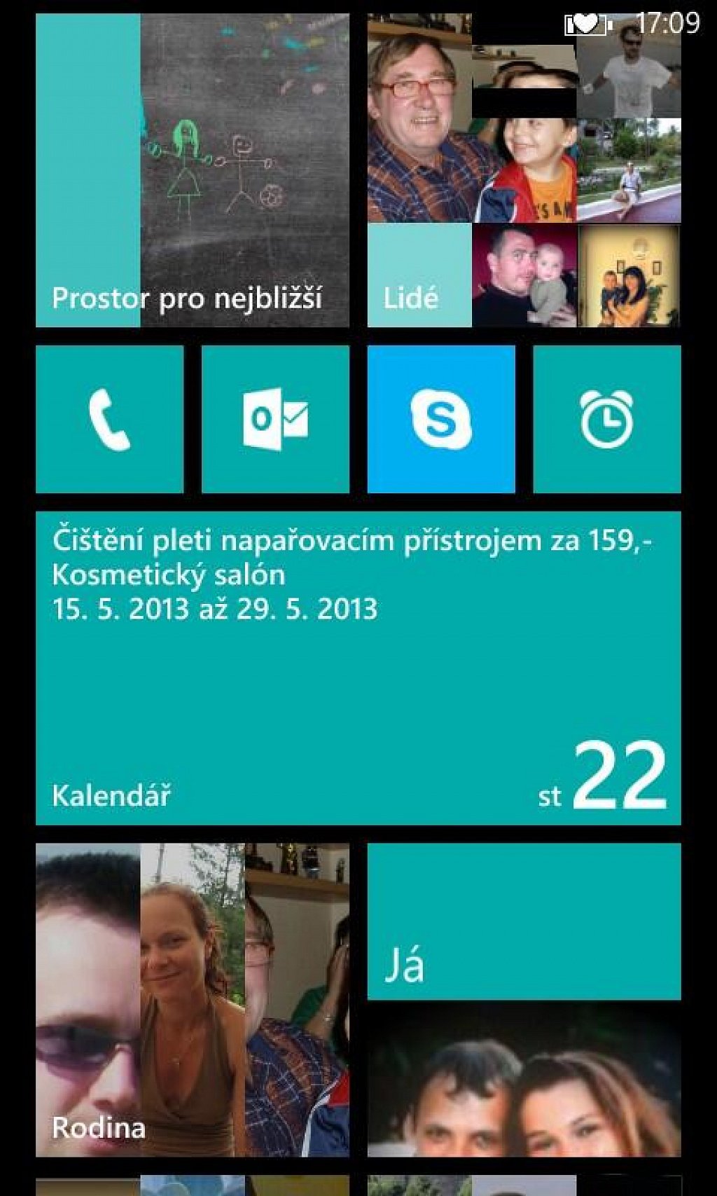 @martintrojanek - manželka