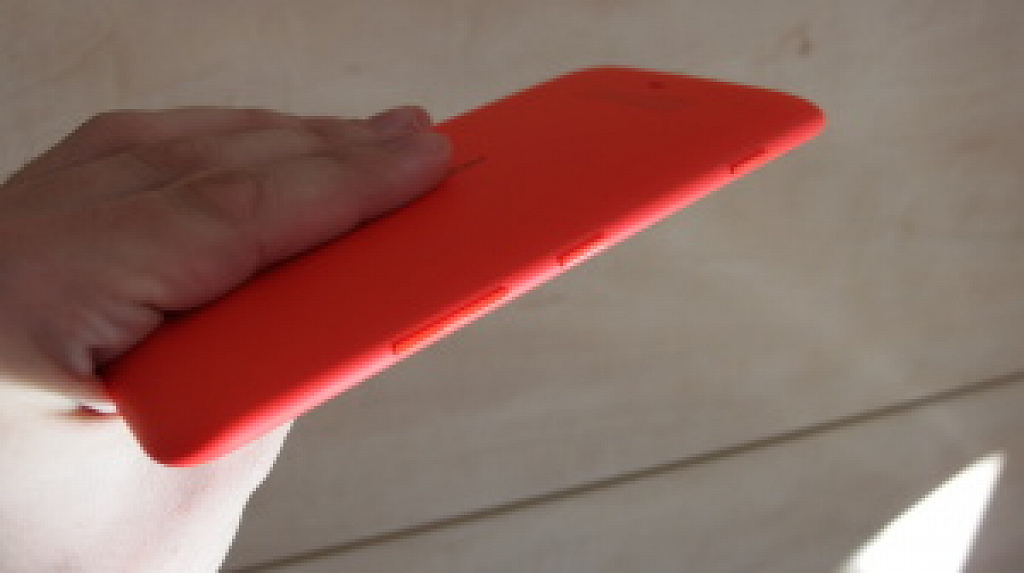 Nokia Lumia 1320 vs. 1520