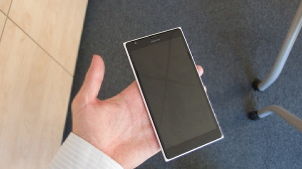 Nokia Lumia 1320 vs. 1520