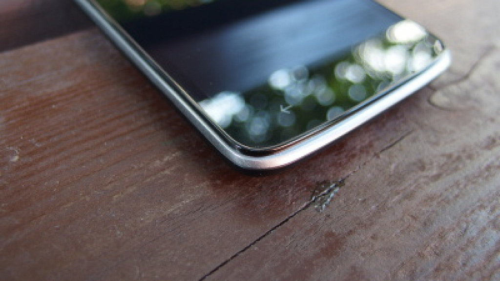 Prestigio MultiPhone 8500 Duo