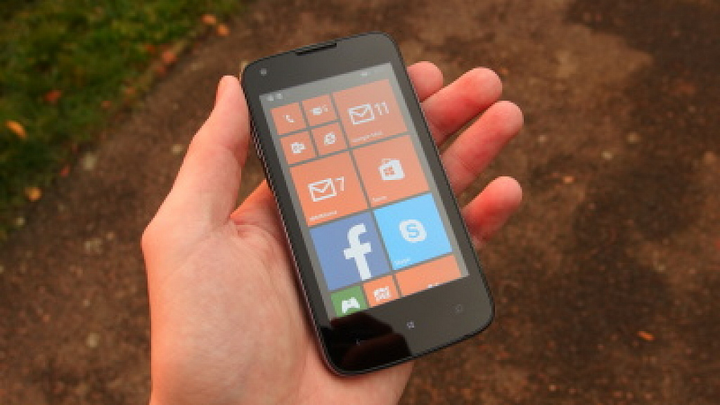 Prestigio MultiPhone 8400 Duo