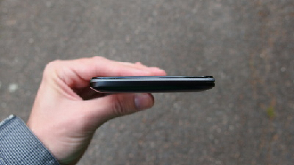 Prestigio MultiPhone 8500 Duo