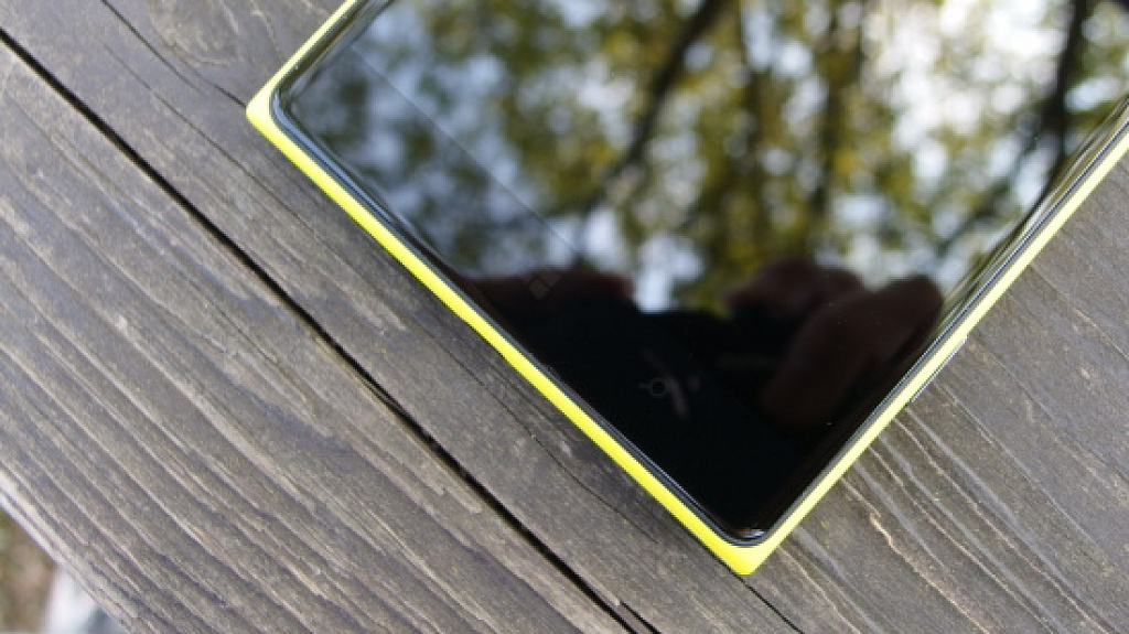 Nokia Lumia 1320 vs. 1520