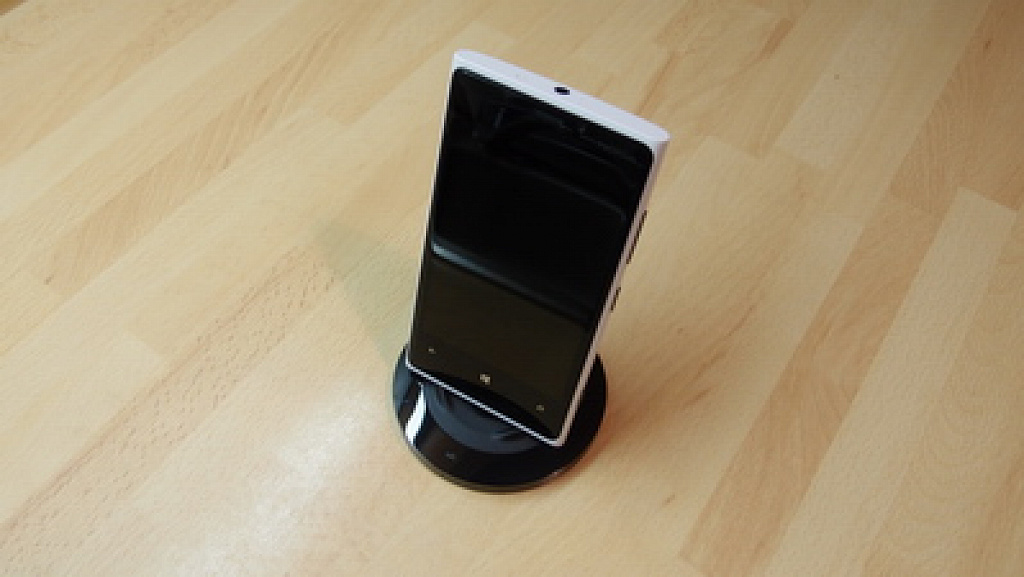 Nokia Wireless Charging Stand DT-910