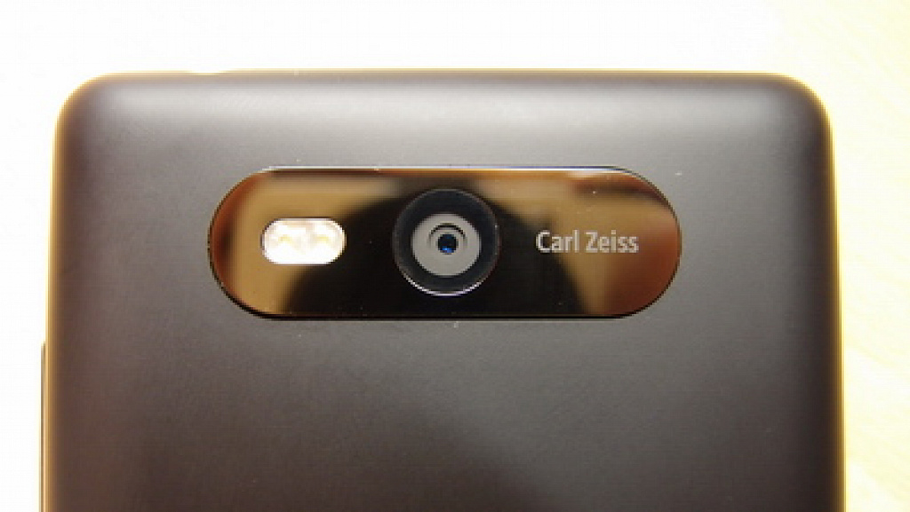 Nokia Lumia 820