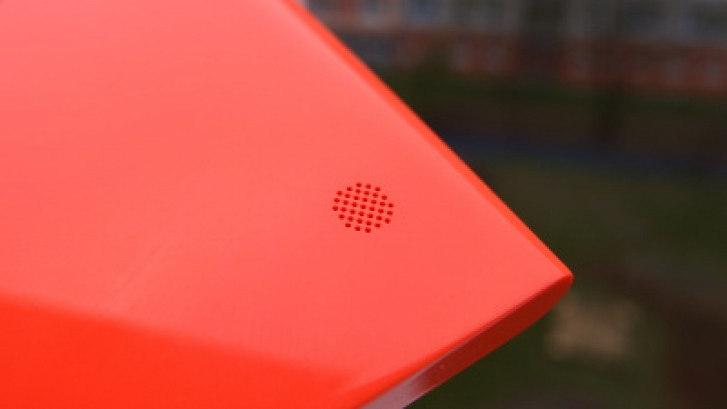 Nokia Lumia 735