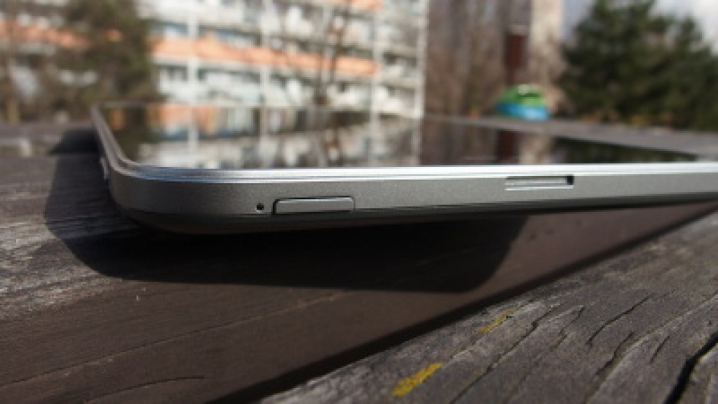 Acer Iconia W4 vs. Lenovo Miix 8 2