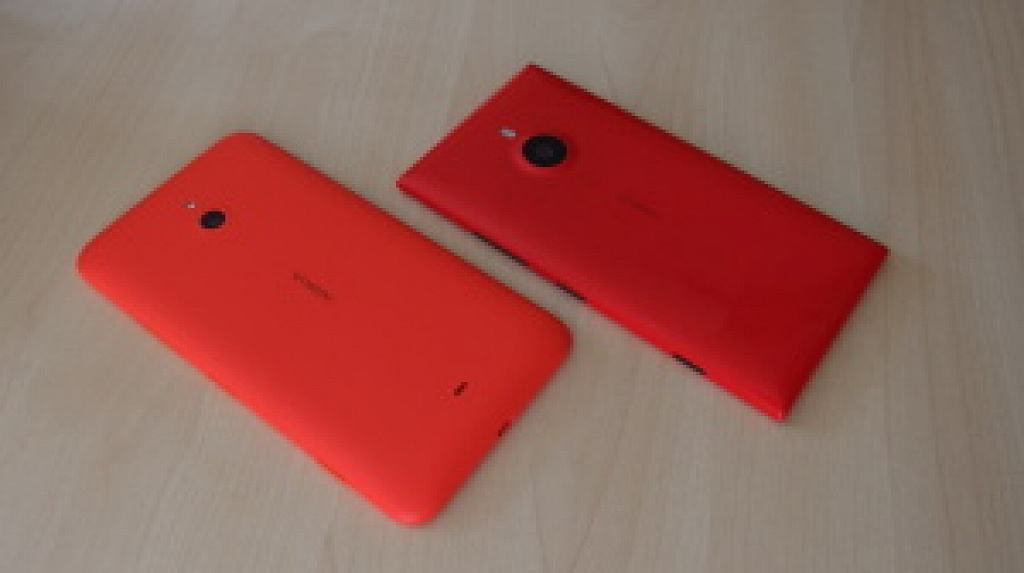 Nokia Lumia 1320 vs. 1520