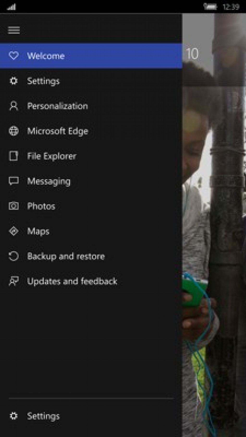 Windows 10 Mobile Build 10166 Emulator