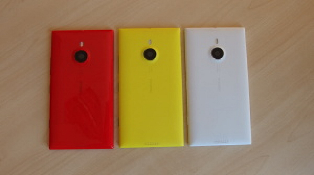 Nokia Lumia 1320 vs. 1520