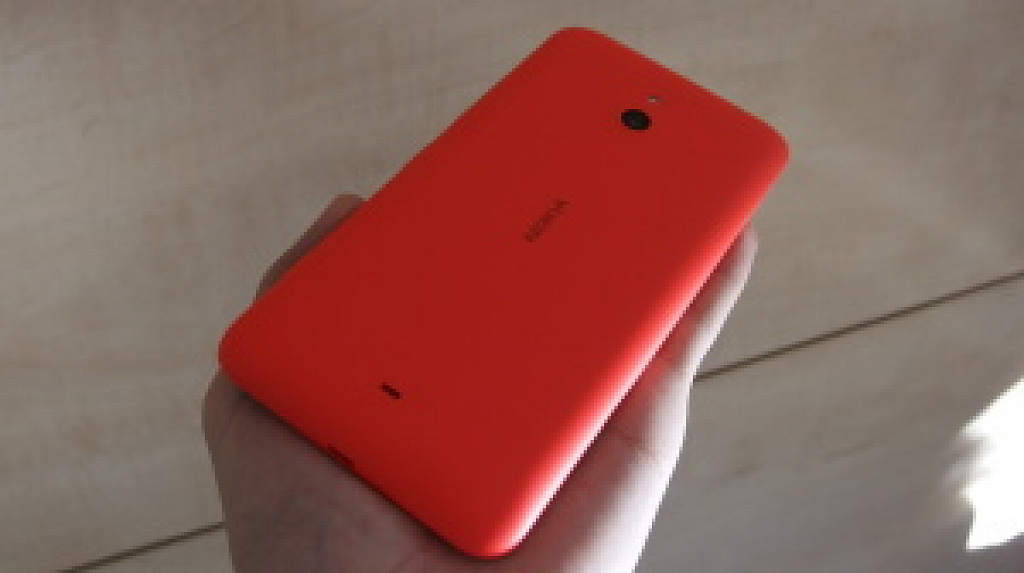 Nokia Lumia 1320 vs. 1520