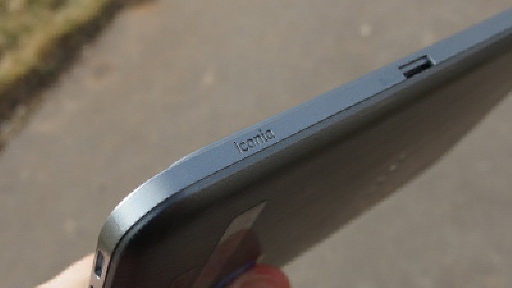 Acer Iconia W4 vs. Lenovo Miix 8 2