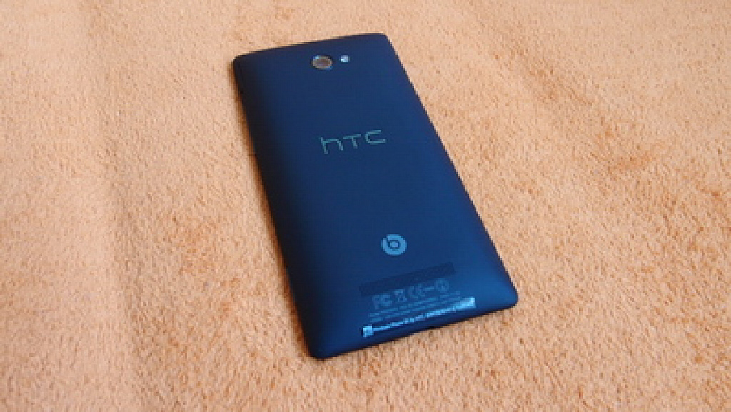 HTC 8X
