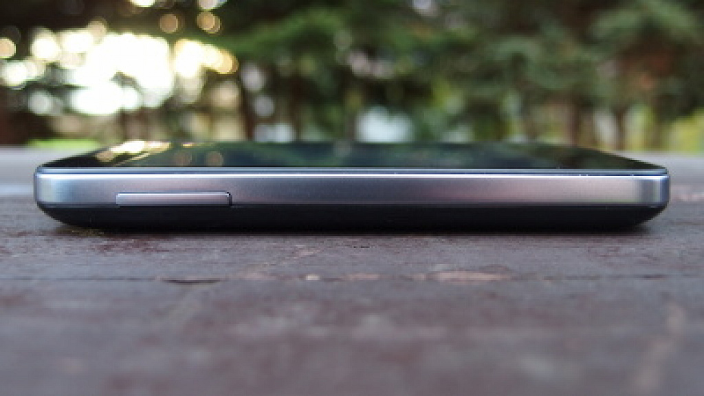 Prestigio MultiPhone 8400 Duo