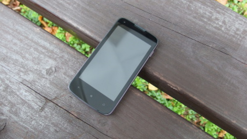 Prestigio MultiPhone 8400 Duo