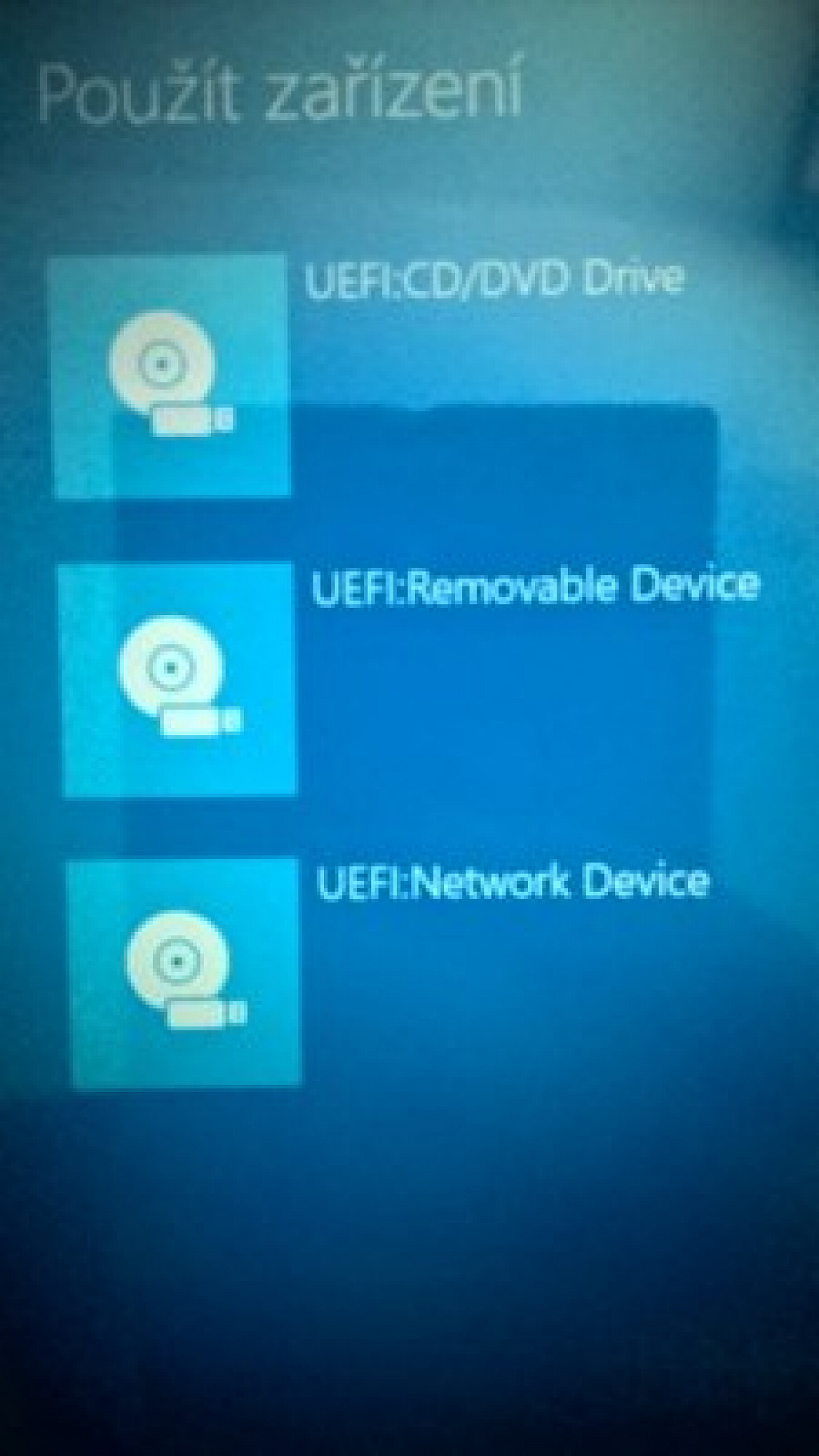 instalace z USB