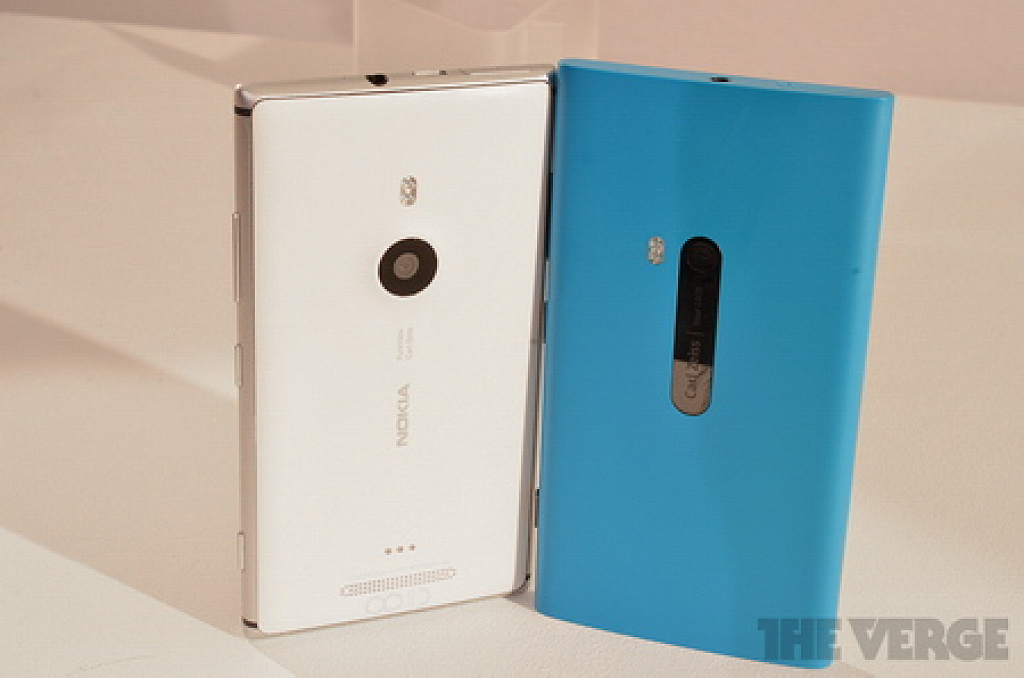 Nokia Lumia 925 vs. Lumia 920
