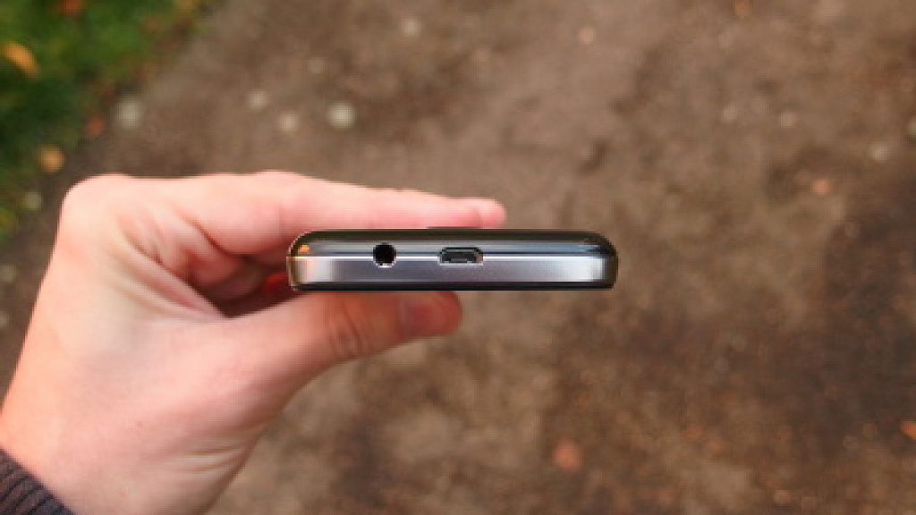 Prestigio MultiPhone 8400 Duo
