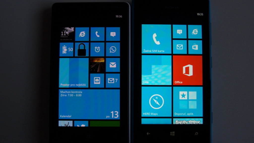 Nokia Lumia 720 vs. 820