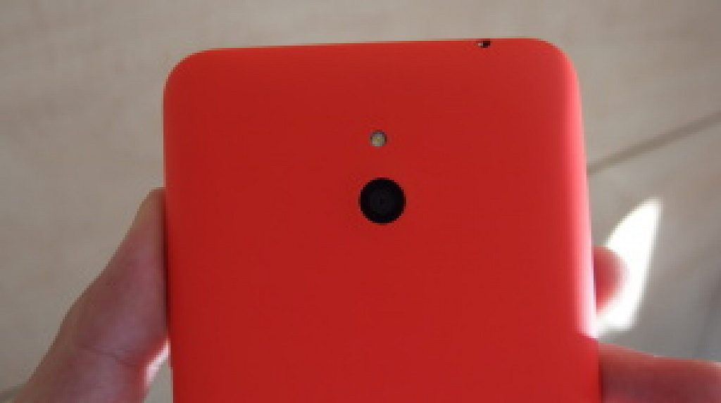 Nokia Lumia 1320 vs. 1520