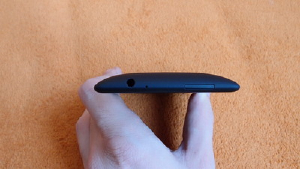 HTC 8X