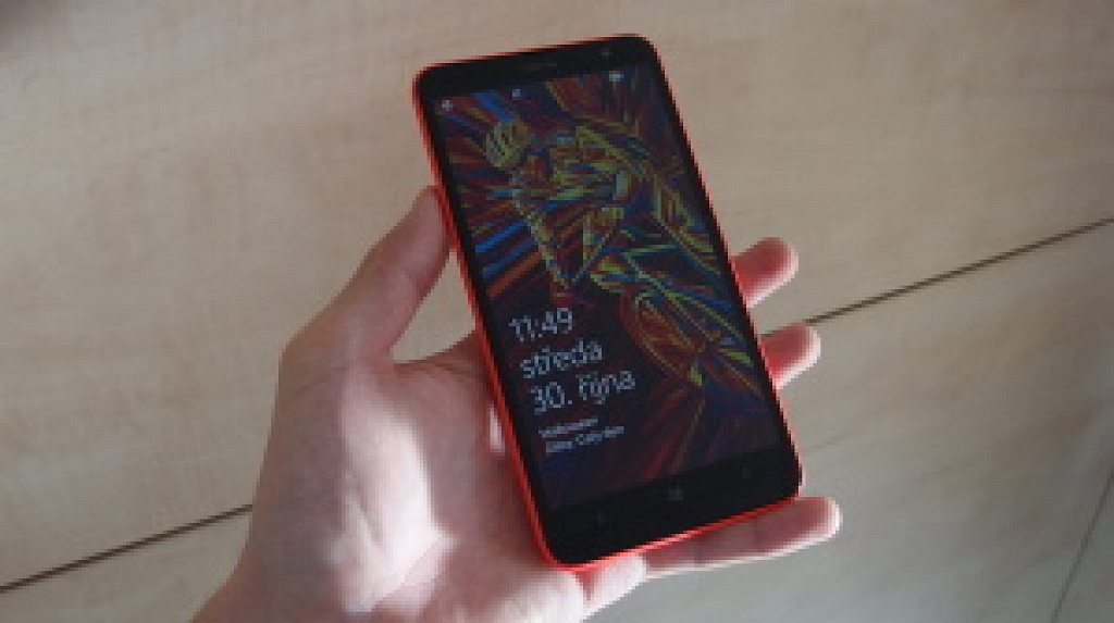 Nokia Lumia 1320 vs. 1520