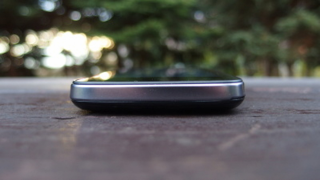 Prestigio MultiPhone 8400 Duo