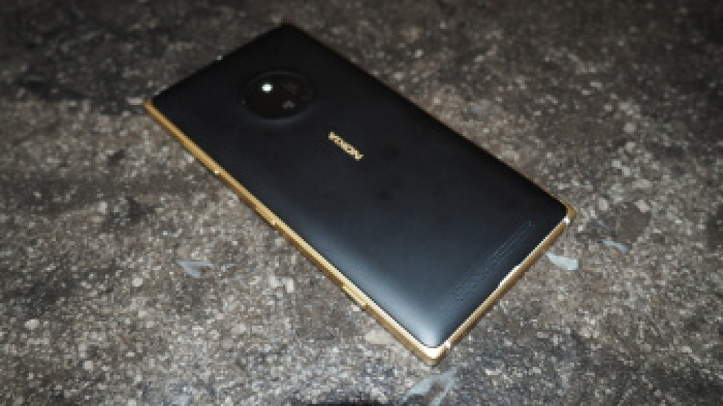 Nokia Lumia 830 a 930