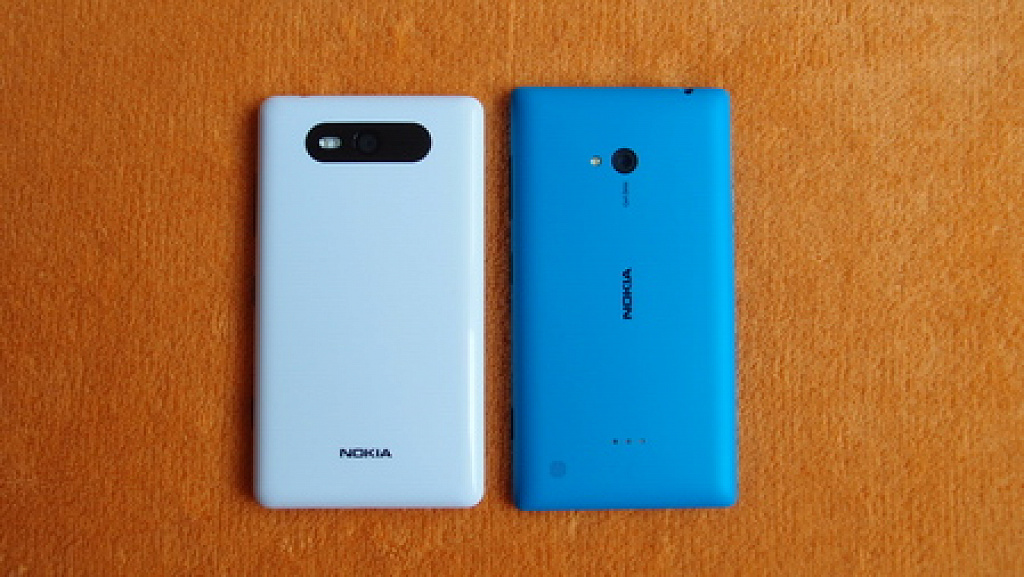 Nokia Lumia 720 vs. 820