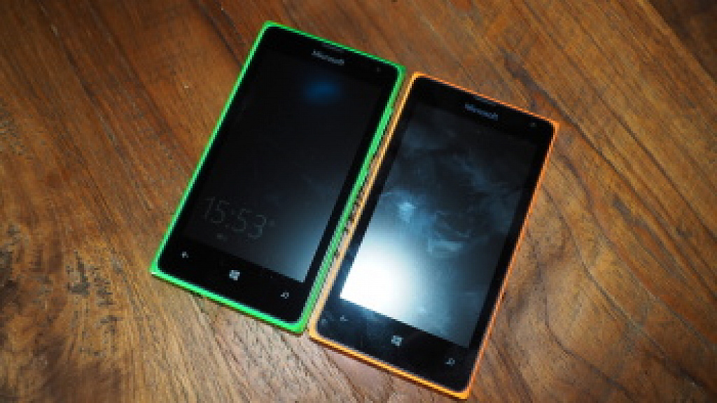 Nokia Lumia 435 a 532