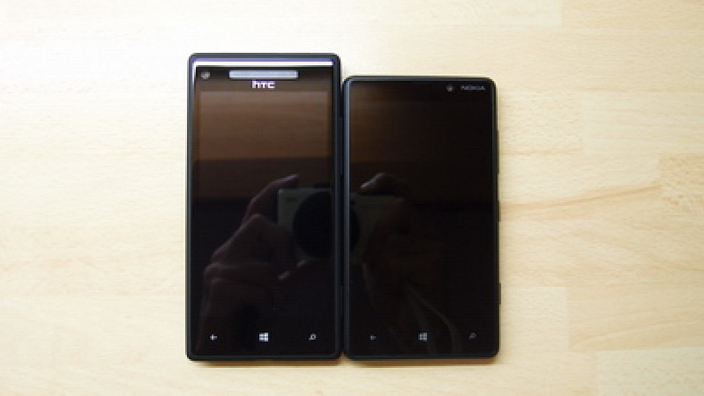 Nokia Lumia 820