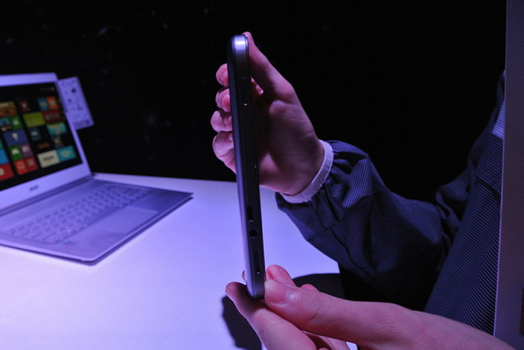 Acer Iconia W4