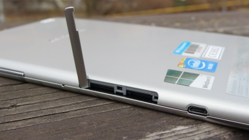 Acer Iconia W4 vs. Lenovo Miix 8 2