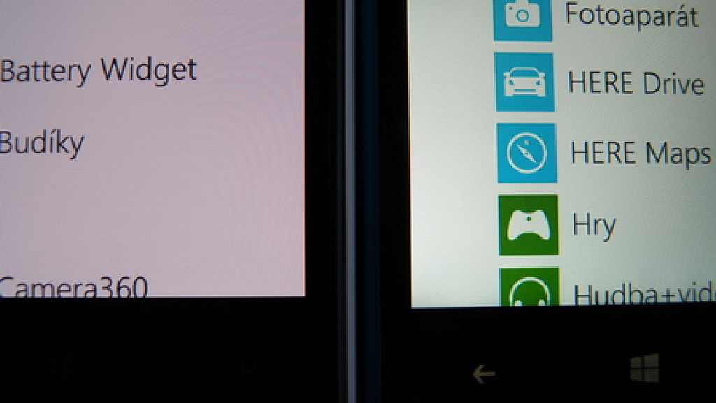 Nokia Lumia 720 vs. 820